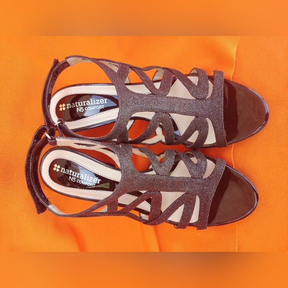 Party Ready 🥳 Naturalizer Danya Black Glitter Platform Sandals Chunky Heel 7.5 - Picture 8 of 9